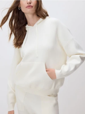 Reserved - Sweter z wiskozą - złamana biel