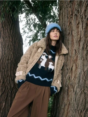 Reserved - Sweter ze wzorem - granatowy