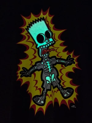 Zdjęcie produktu Reserved - Świecąca bluza The Simpsons - ciemnoszary