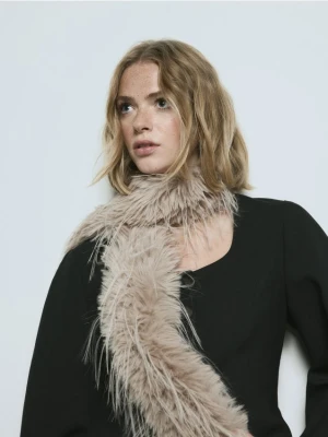 Zdjęcie produktu Reserved - Szalik ze sztucznego futerka - brązowy