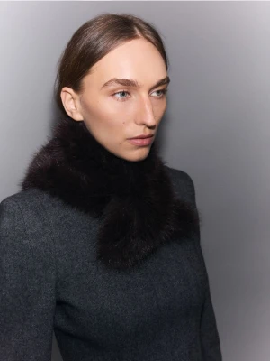 Reserved - Szalik ze sztucznego futerka - ciemnobrązowy