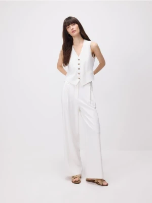 Reserved - Szerokie spodnie - biały