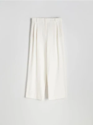 Reserved - Szerokie spodnie - biały