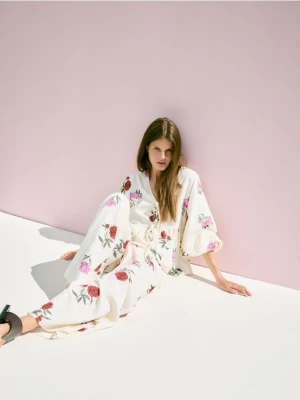 Reserved - Szerokie spodnie w kwiaty - wielobarwny