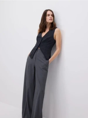 Reserved - Szerokie spodnie z kantem - jasnoszary