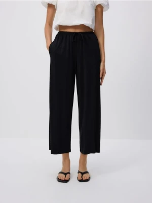 Zdjęcie produktu Reserved - Szerokie spodnie z modalem - czarny