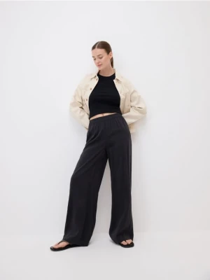 Reserved - Szerokie spodnie z modalu - czarny
