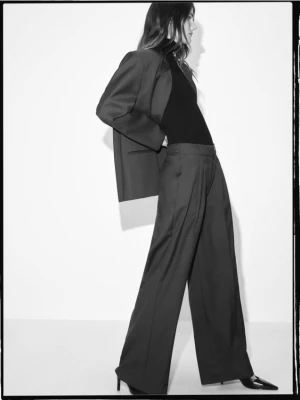 Reserved - Szerokie spodnie z wełną - zielony