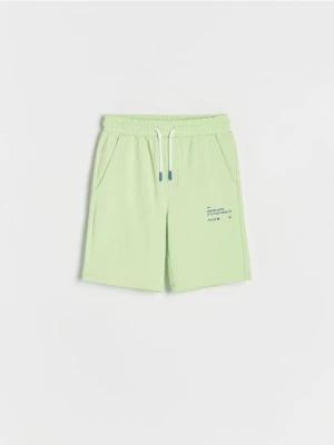 Reserved - Szorty bermudy - jasnozielony