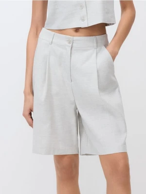 Reserved - Szorty bermudy z zakładkami - jasnoszary