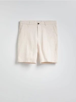 Reserved - Szorty chino regular - beżowy