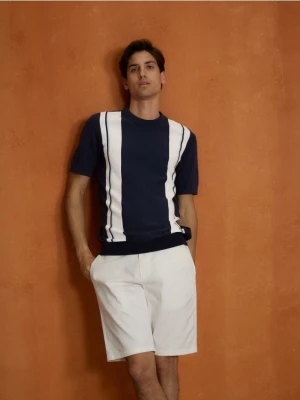 Reserved - Szorty chino regular fit - biały