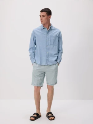 Reserved - Szorty chino slim - jasnoniebieski