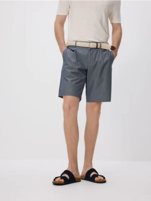 Reserved - Szorty chino z paskiem - granatowy