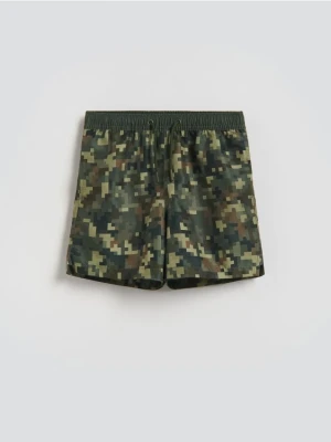 Reserved - Szorty kąpielowe z nadrukiem - zielony