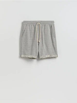 Reserved - Szorty regular fit - ciemnoszary