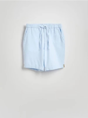 Reserved - Szorty regular z dodatkiem lnu - jasnoniebieski