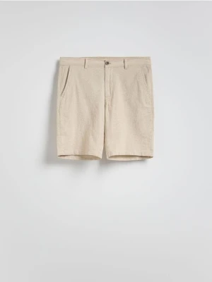 Reserved - Szorty regular z lnem - beżowy