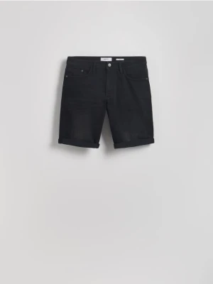 Reserved - Szorty slim fit z zakładkami - czarny