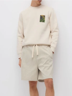 Reserved - Szorty typu baggy - beżowy