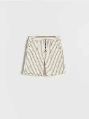 Reserved - Szorty w paski - złamana biel