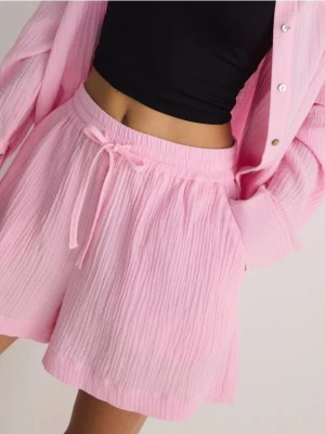 Reserved - Szorty z bawełnianego muślinu - różowy