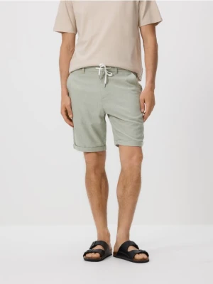 Reserved - Szorty z domieszką lnu - jasnozielony