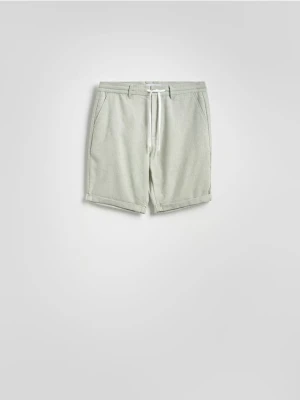 Reserved - Szorty z domieszką lnu - jasnozielony