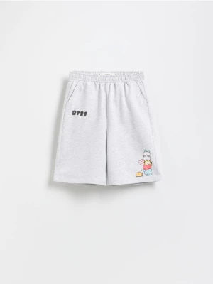 Reserved - Szorty z nadrukiem BT21 - jasnoszary