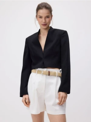 Reserved - Szorty z plecionym paskiem - biały