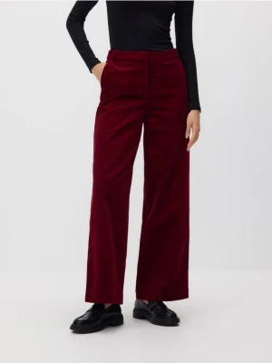 Reserved - Sztruksowe spodnie - mahoniowy