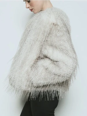 Reserved - Sztuczne futerko z piórami - wielobarwny