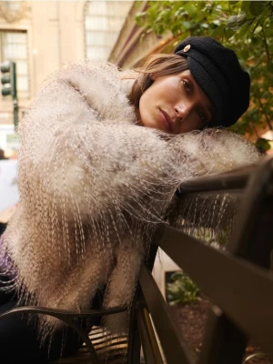 Reserved - Sztuczne futerko z piórami - wielobarwny