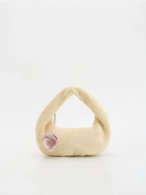 Reserved - Szydełkowana torebka z zawieszką - złamana biel