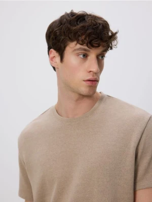 Reserved - T-shirt boxy z bawełną - beżowy