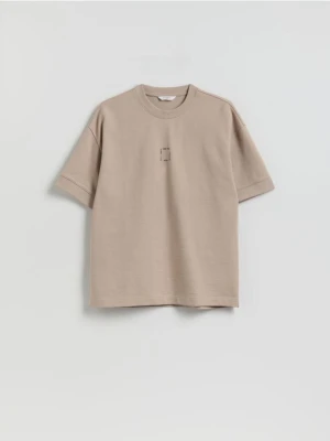 Reserved - T-shirt boxy z nadrukiem - beżowy