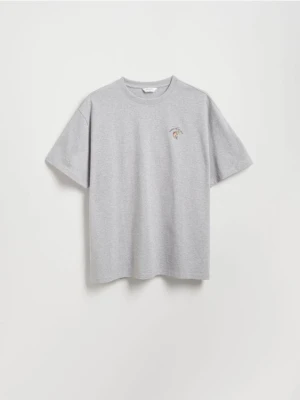 Reserved - T-shirt boxy z nadrukiem na plecach - jasnoszary