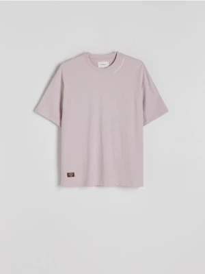 Reserved - T-shirt boxy z naszwyką - pastelowy róż