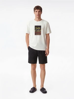 Reserved - T-shirt comfort z nadrukiem - złamana biel