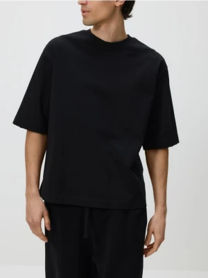 Reserved - T-shirt cropped boxy z bawełny - czarny