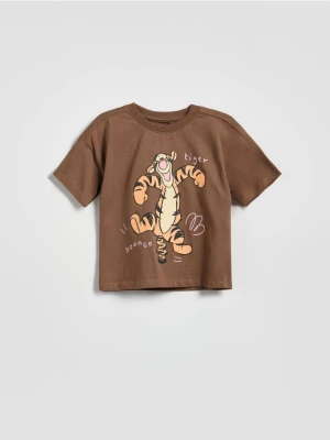 Reserved - T-shirt Kubuś Puchatek - ciemnobrązowy