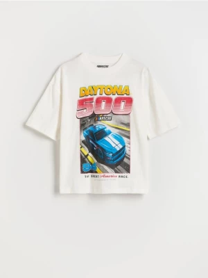 Reserved - T-shirt oversize Nascar - złamana biel