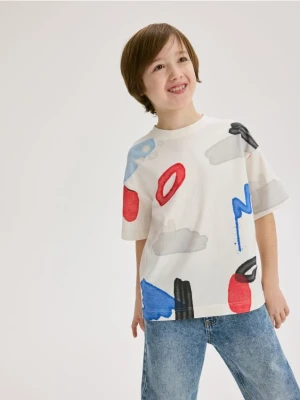 Reserved - T-shirt oversize z nadrukiem - biały