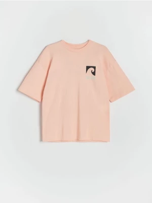 Reserved - T-shirt oversize z nadrukiem - brzoskwiniowy