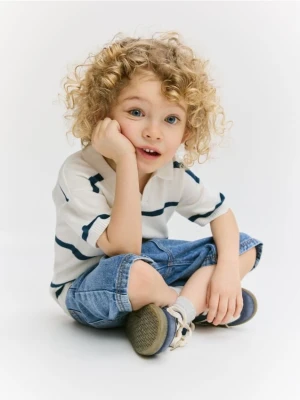 Reserved - T-shirt polo w paski - złamana biel