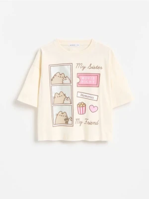 Reserved - T-shirt Pusheen - kremowy