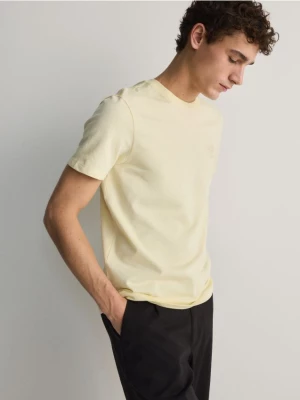 Reserved - T-shirt regular fit z haftem - jasnożółty