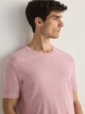 Reserved - T-shirt regular fit z lnem - różowy
