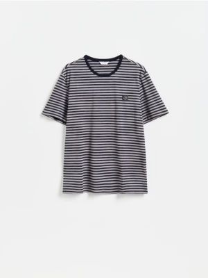 Reserved - T-shirt regular w paski - granatowy
