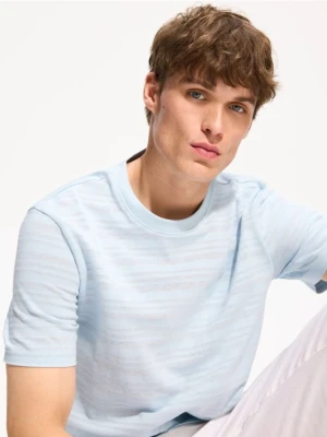 Reserved - T-shirt regular w paski - jasnoniebieski